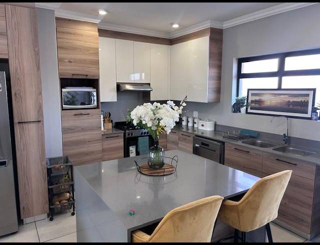 2 BEDROOM APARTMENT FOR SALE IN SIX FOUNTAINS RESIDENTIAL ESTATE